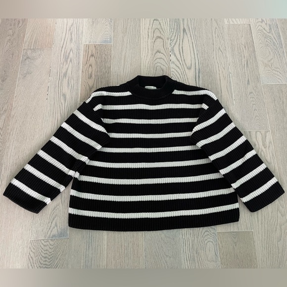 H&M Sweaters - H&M sweater